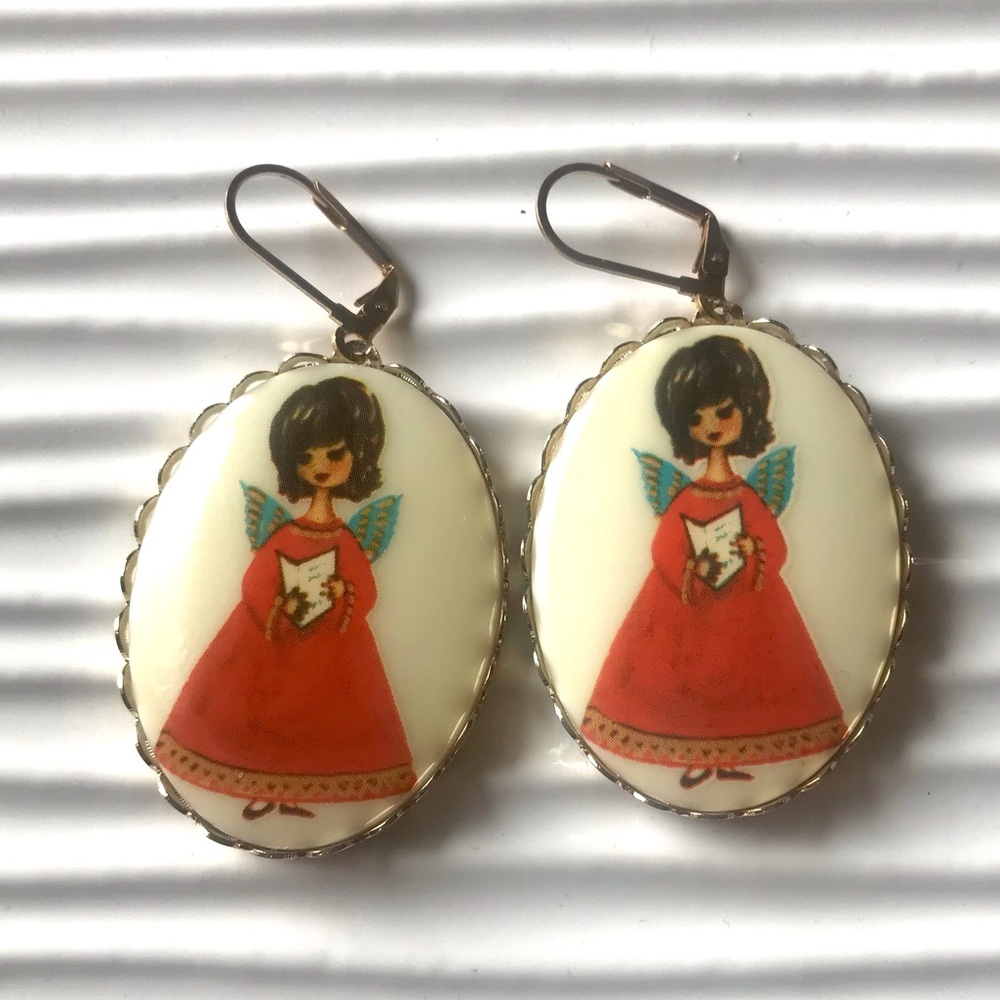 Vintage 60’s mod angel girl drop cabochon earrings